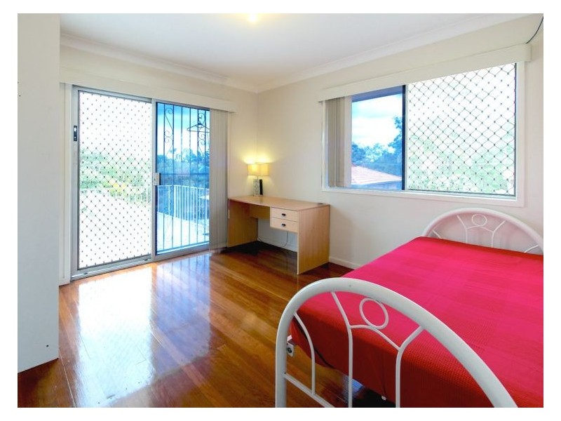 3 Darlington Street, Macgregor QLD 4109