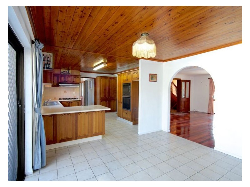 3 Carnoustie St, Macgregor QLD 4109