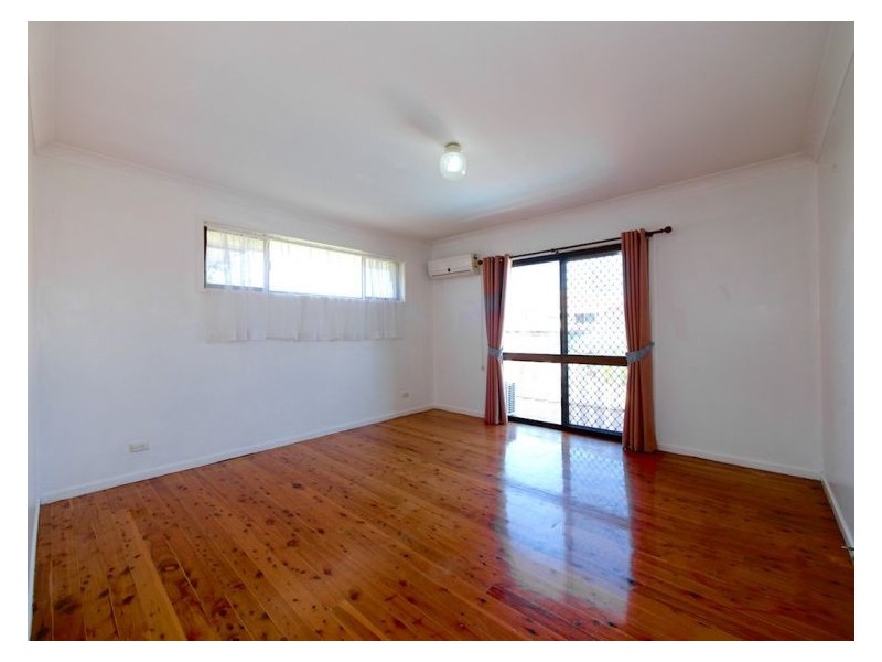 3 Carnoustie St, Macgregor QLD 4109