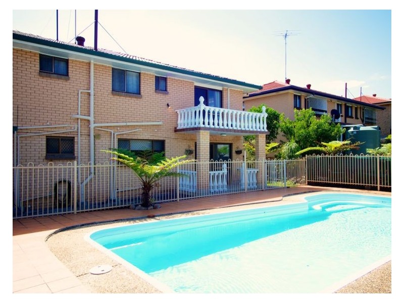 3 Carnoustie St, Macgregor QLD 4109