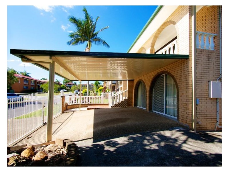 3 Carnoustie St, Macgregor QLD 4109