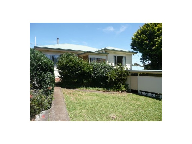 2 Pine Street, Dorrigo NSW 2453