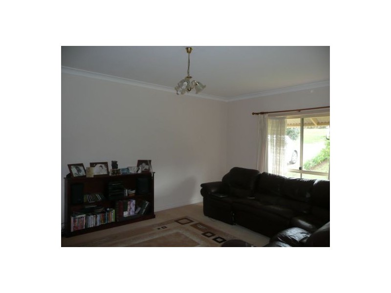 11 Elm Drive, Dorrigo NSW 2453