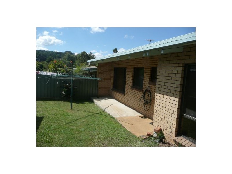 Unit 2-24/26 Oak Street, Dorrigo NSW 2453