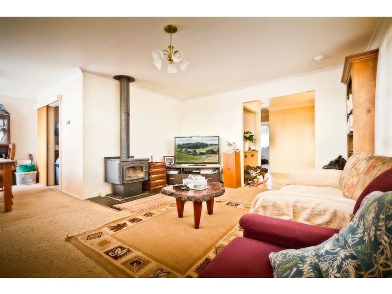 30 Karabin St, Dorrigo NSW 2453