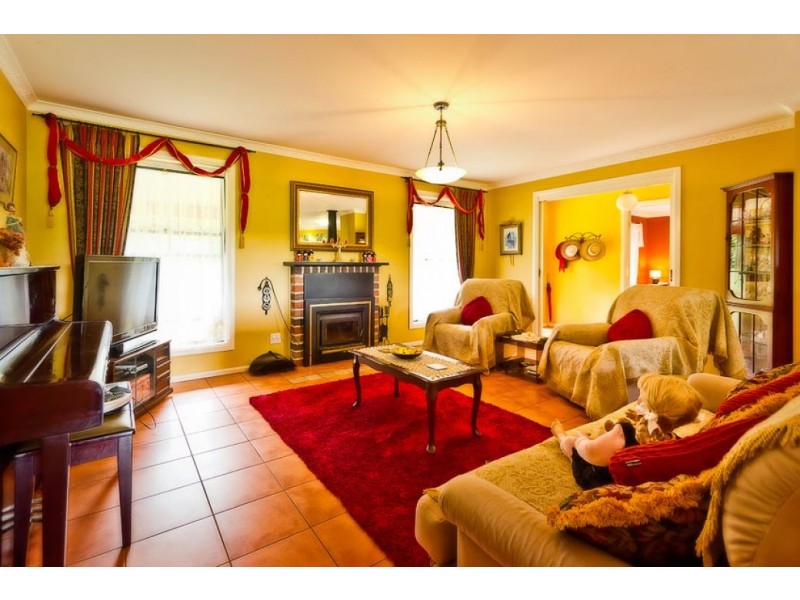 9 Elm Avenue, Dorrigo NSW 2453