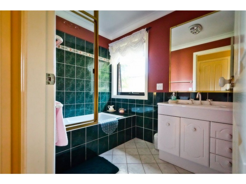 9 Elm Avenue, Dorrigo NSW 2453