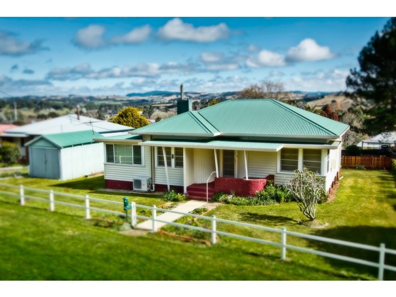 41 Kurrajong St, Dorrigo NSW 2453