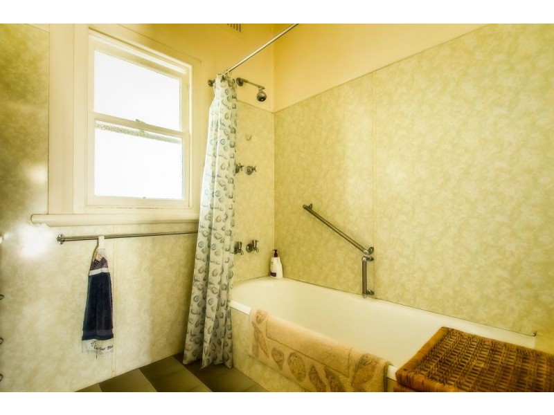 41 Kurrajong St, Dorrigo NSW 2453