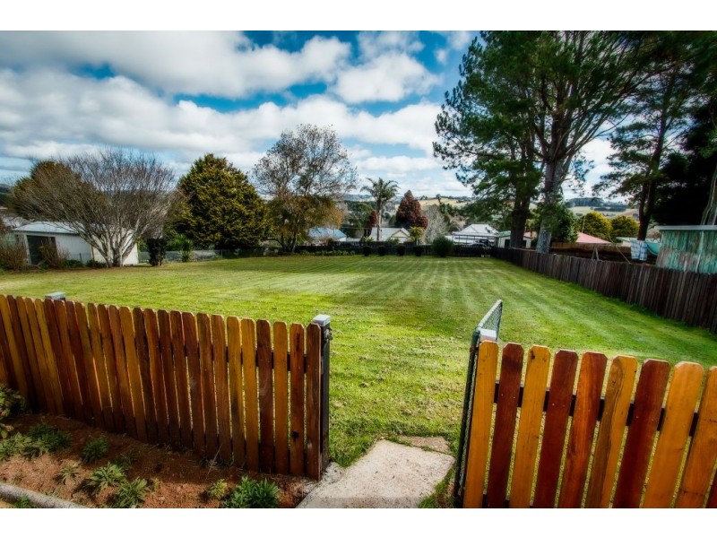 41 Kurrajong St, Dorrigo NSW 2453