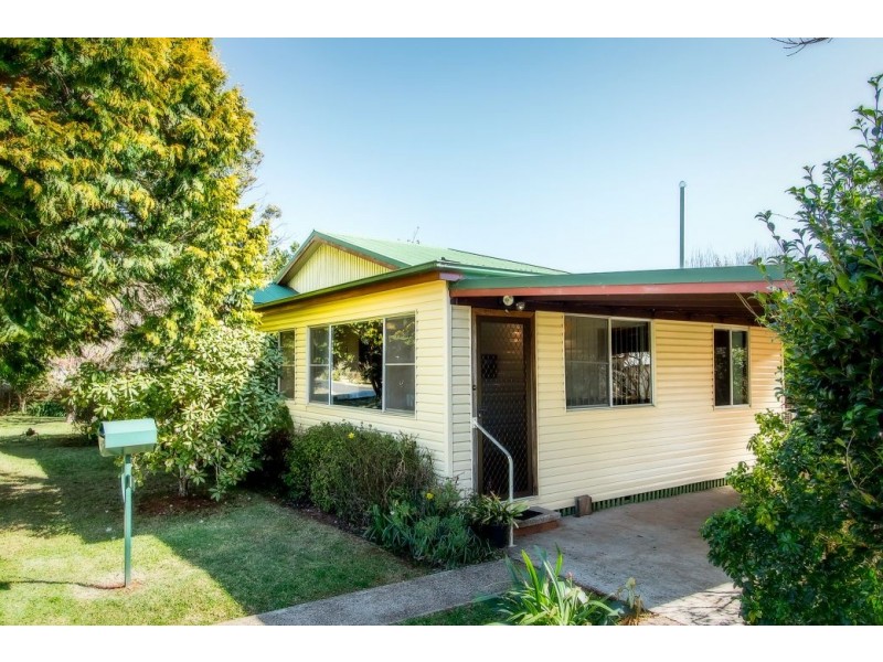 1 Kurrajong Street, Dorrigo NSW 2453