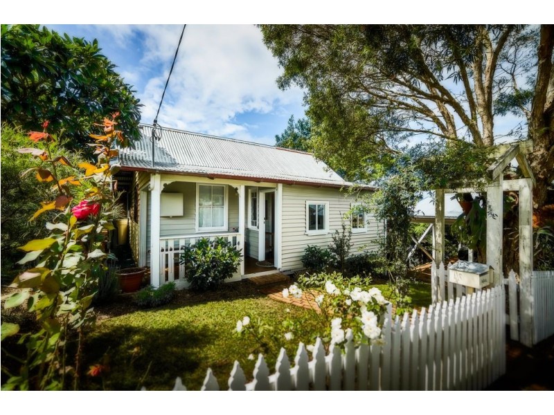 8 Hunter St, Repton NSW 2454