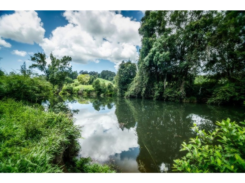 92 Hains Lane, BRIERFIELD,, Bellingen NSW 2454