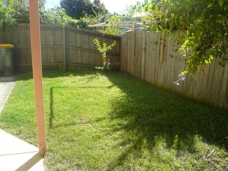 5/10 Rolle Street, Holland Park QLD 4121