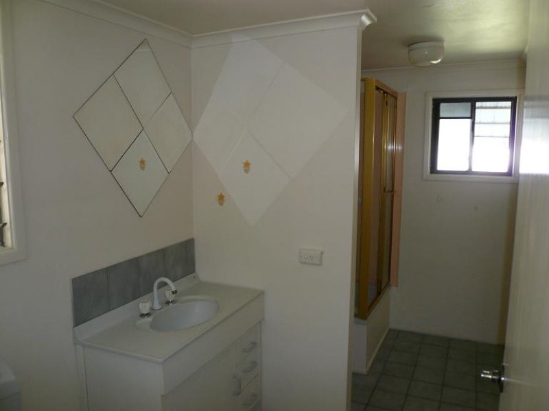 36 Avondale Avenue, Annerley QLD 4103