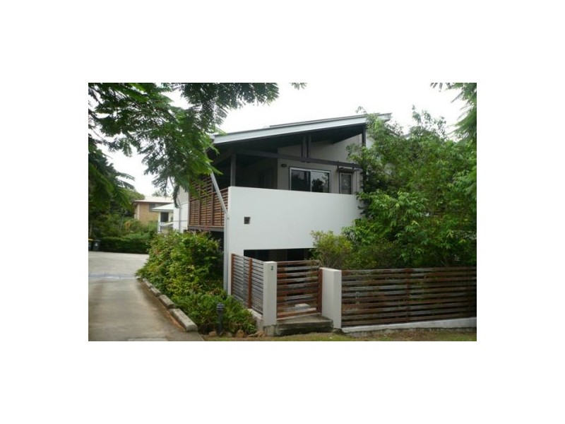 2/80 Clarence Road, Indooroopilly QLD 4068
