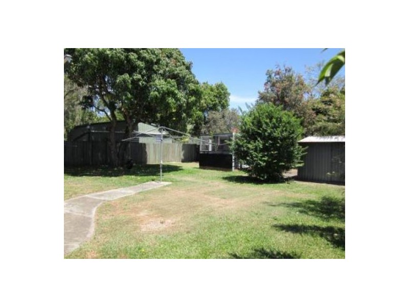 11 Boorana Street, Thorneside QLD 4158