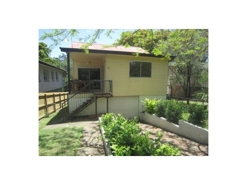 29 Russell Avenue, Norman Park QLD 4170