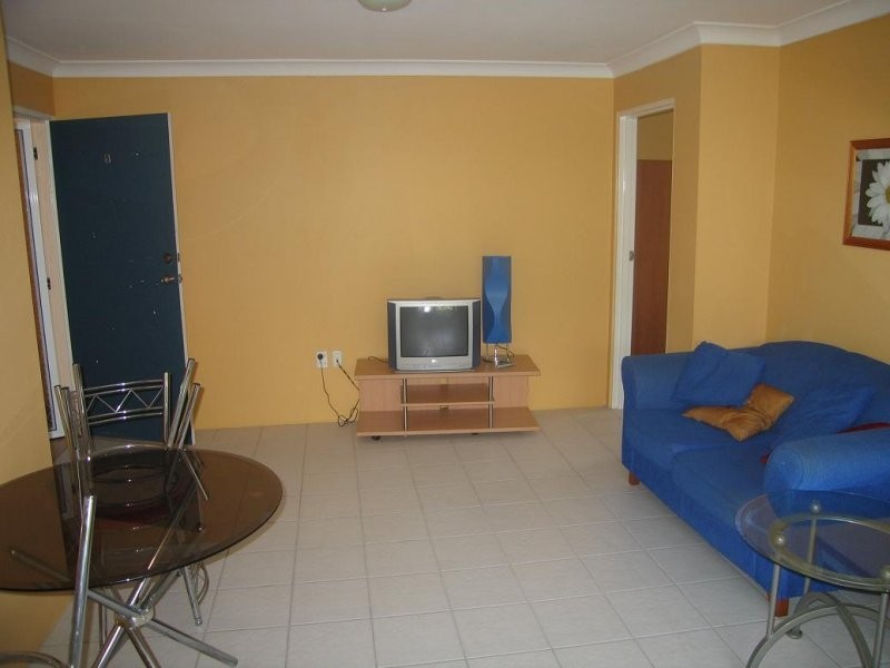 8/15 Jones Street, Highgate Hill QLD 4101