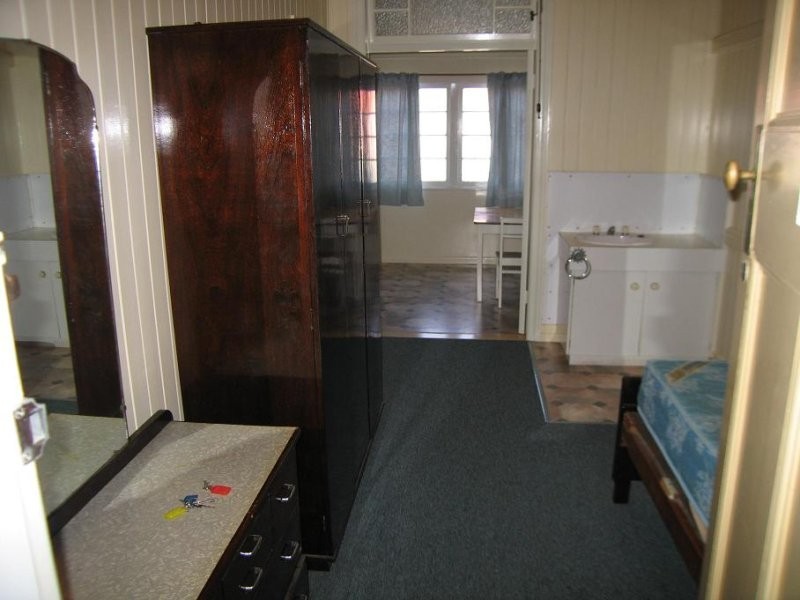 27 Dornoch Terrace, West End QLD 4101