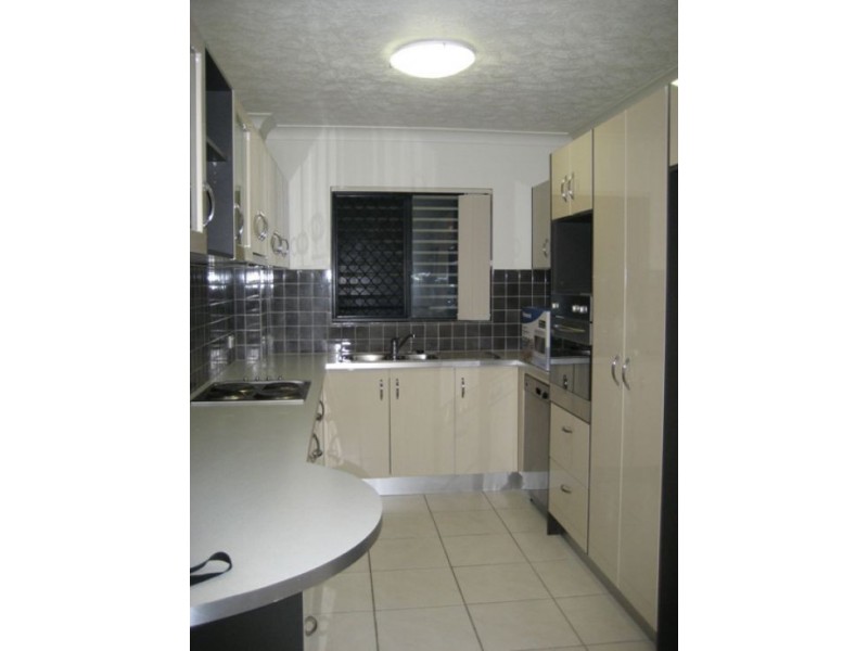 2/472 Wynnum Road, Morningside QLD 4170