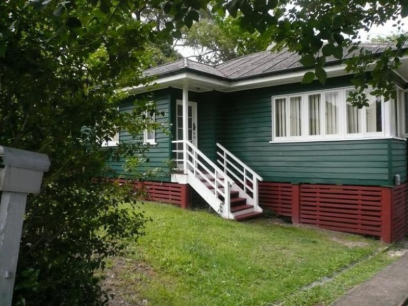 69 Waverley Street, Annerley QLD 4103