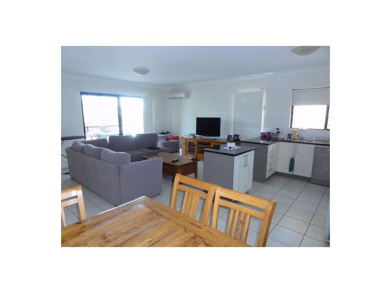 4 97 Wallace Street, Chermside QLD 4032