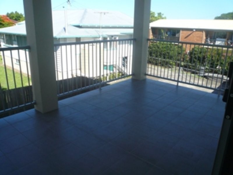 2/60 London, Nundah QLD 4012