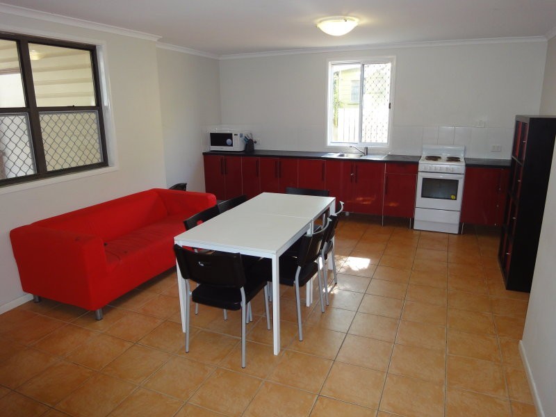 17 13 Cameron Street, West End QLD 4101