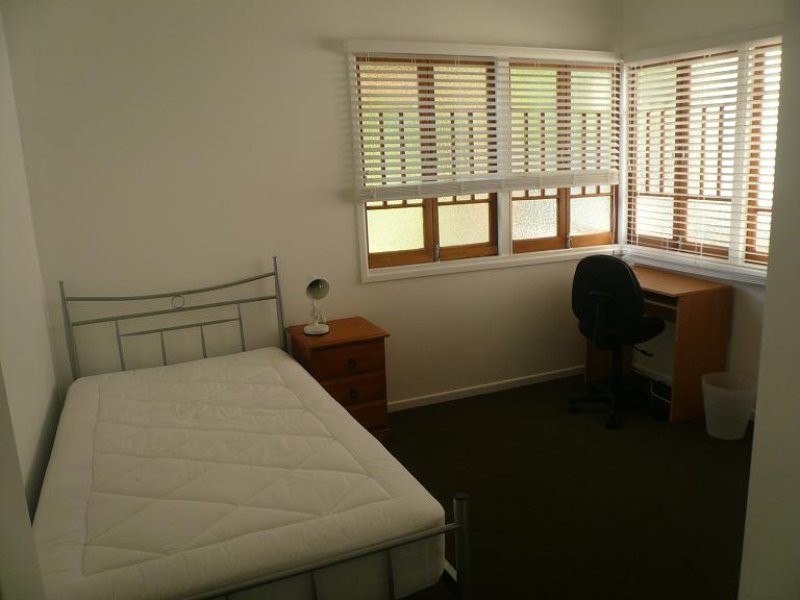 1 27 Cameron, Fairfield QLD 4103