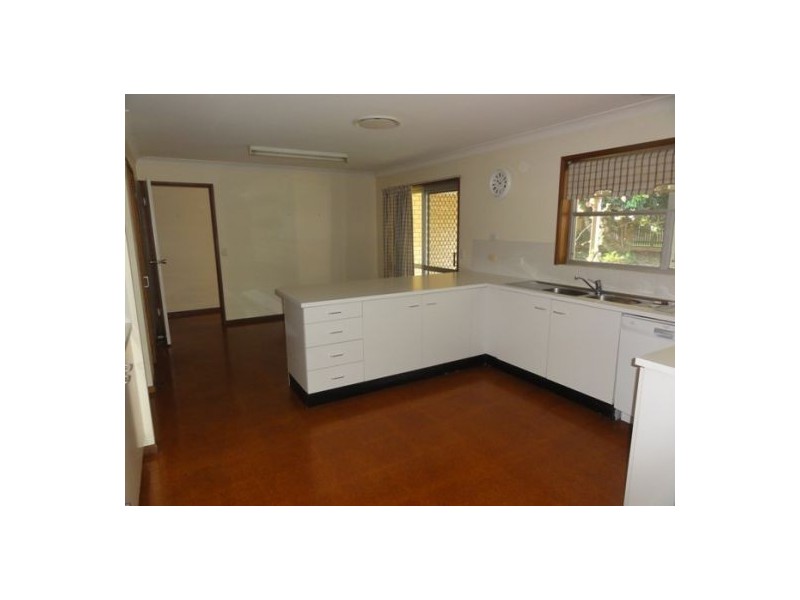 65 Janda Street, Robertson QLD 4109