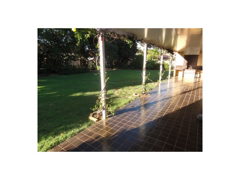 65 Janda Street, Robertson QLD 4109