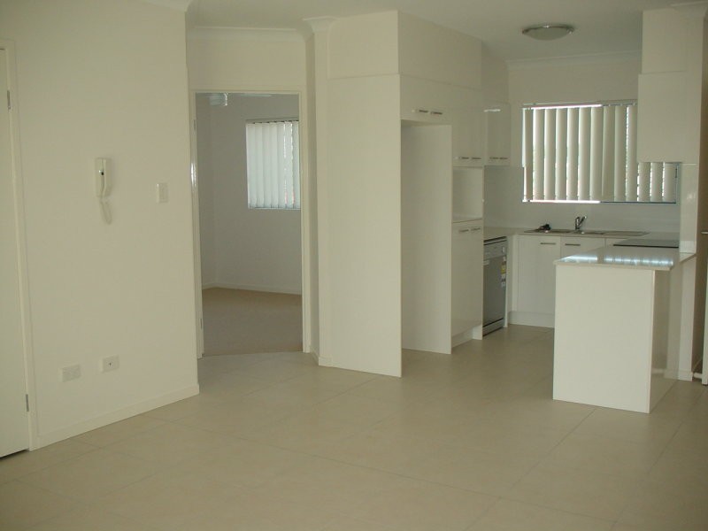 10/8 Kingsmill Street, Chermside QLD 4032