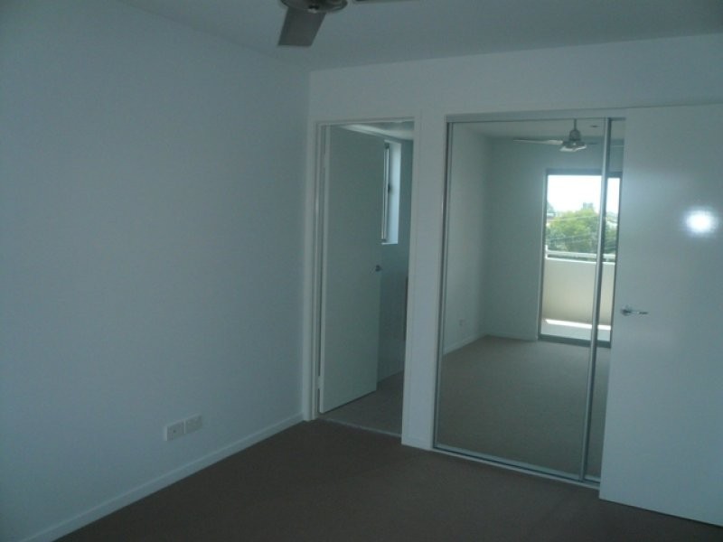 4/46 Moore Street, Morningside QLD 4170