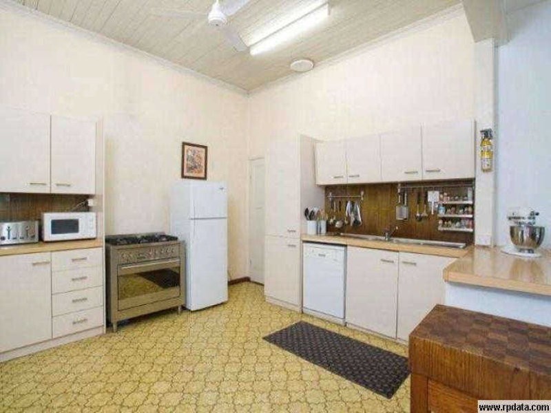 7 West Street, Highgate Hill QLD 4101