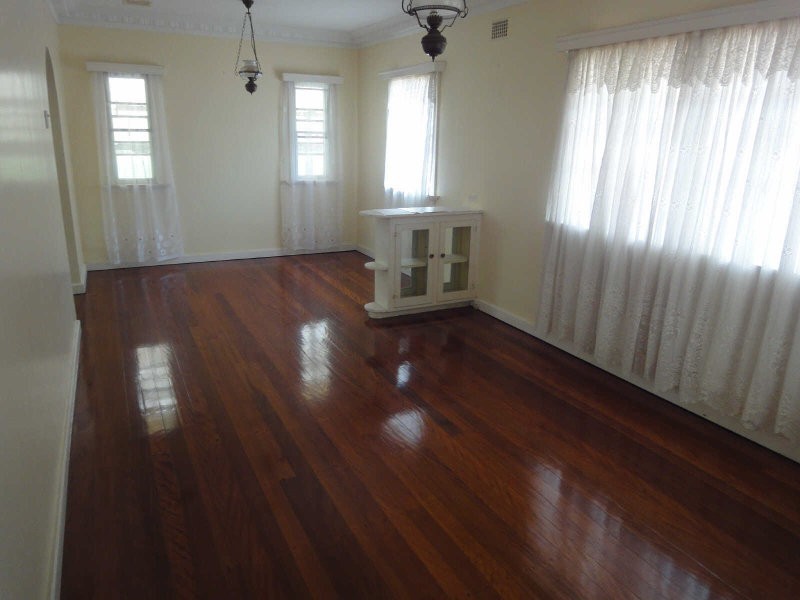 50 Forsyth Street, Fairfield QLD 4103