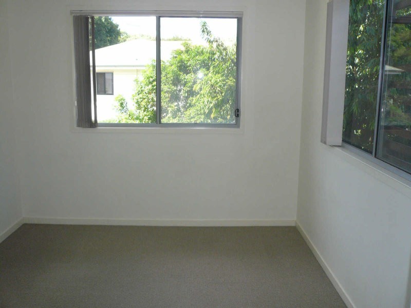 1/82 Clarence Road, Indooroopilly QLD 4068