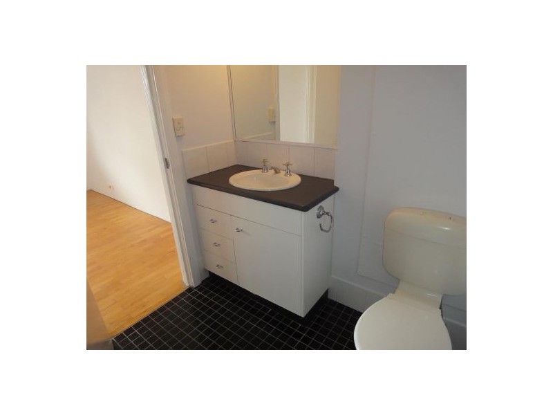 28 2 Gertrude Street, Highgate Hill QLD 4101