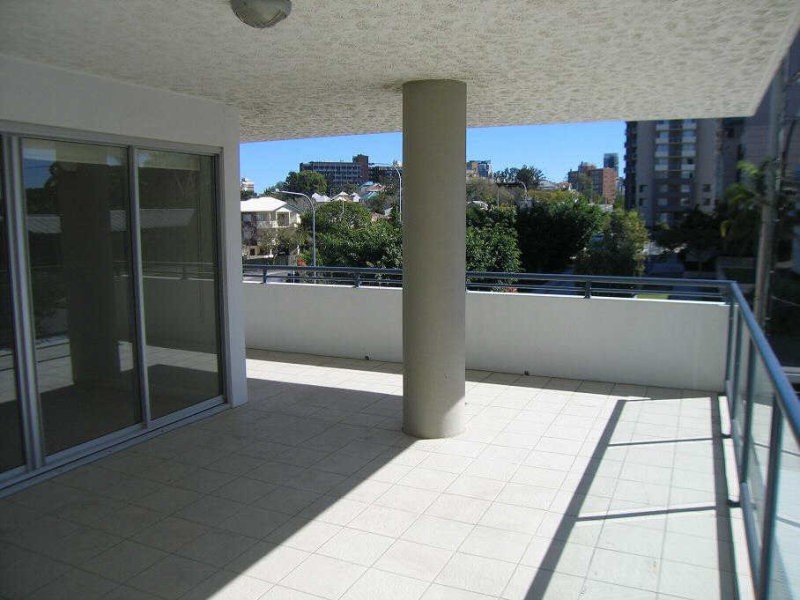 1/19 Thorn Street, Kangaroo Point QLD 4169