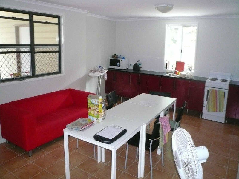 13 Cameron Street, West End QLD 4101