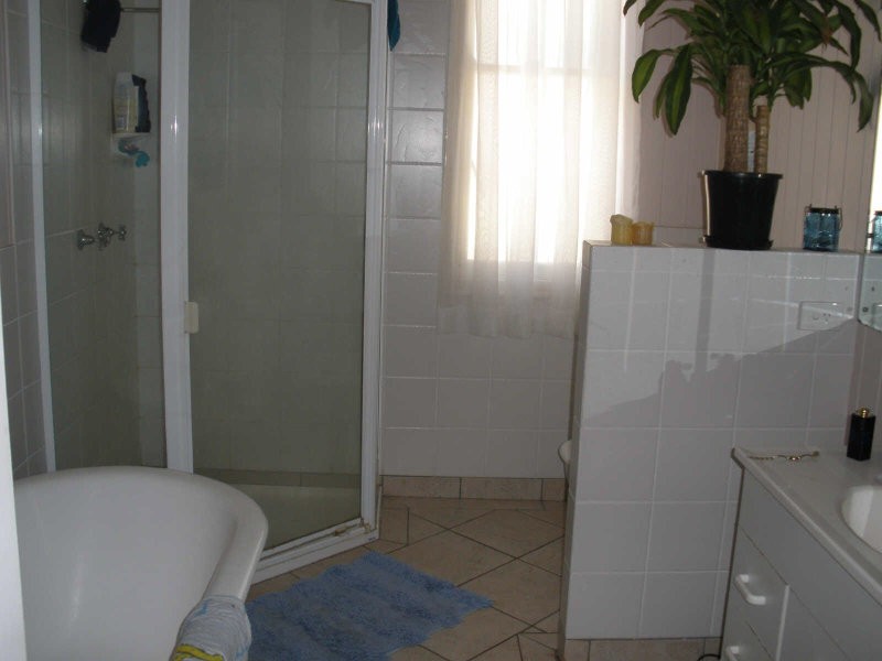 24 Hampstead Road, Highgate Hill QLD 4101