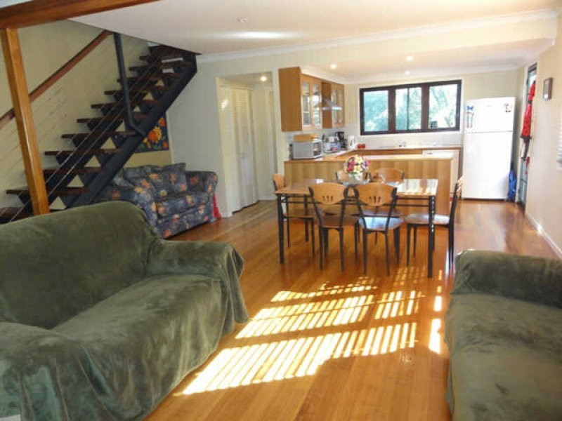 2 18 Brassey Street, Fairfield QLD 4103