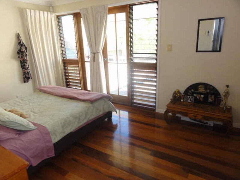 2 18 Brassey Street, Fairfield QLD 4103