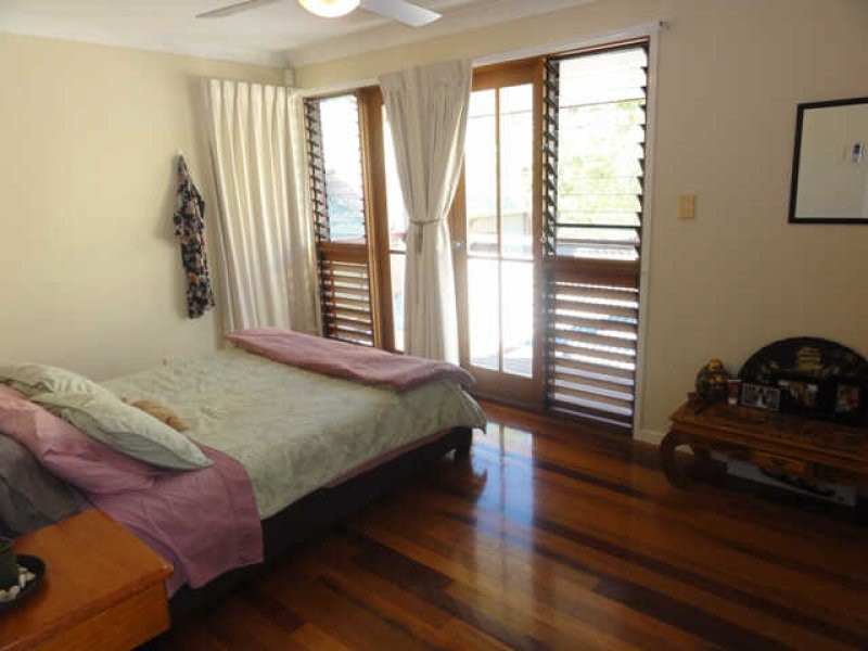 2 18 Brassey Street, Fairfield QLD 4103