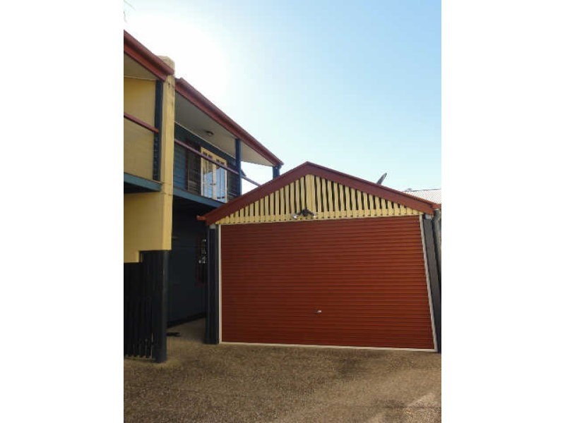 2 18 Brassey Street, Fairfield QLD 4103