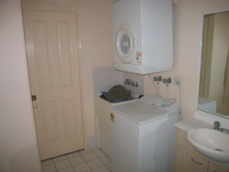 4/12 Camberwell Street, East Brisbane QLD 4169