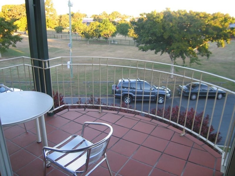 4/12 Camberwell Street, East Brisbane QLD 4169