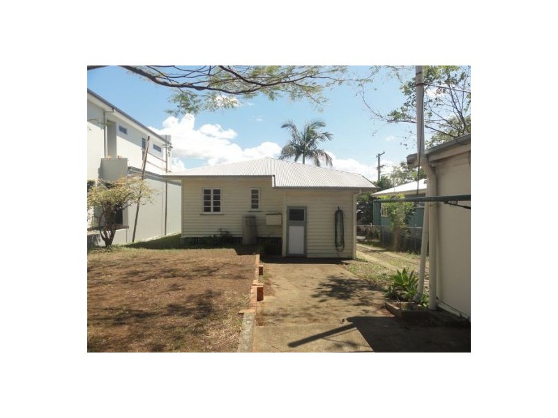 81 White Street, Graceville QLD 4075