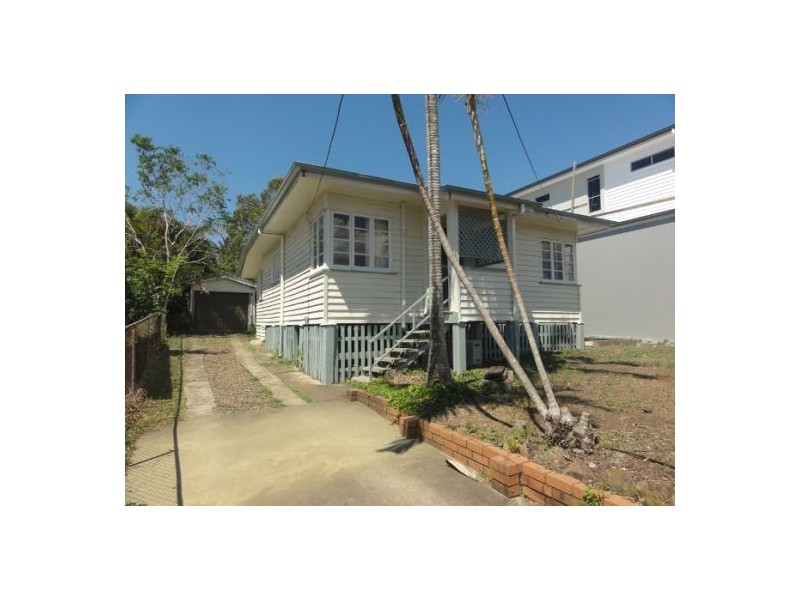 81 White Street, Graceville QLD 4075