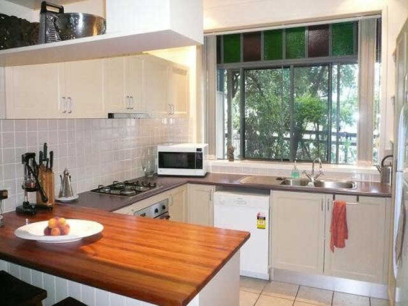 15 Brighton Road, West End QLD 4101